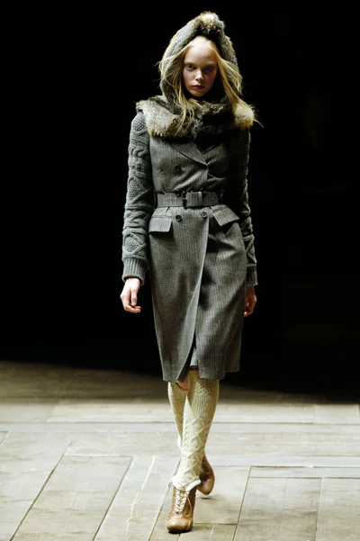 Look 19
